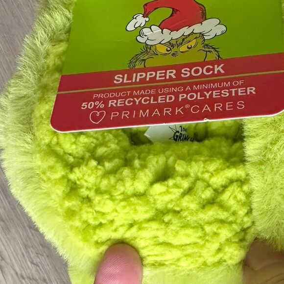 Primark The Grinch Slipper Socks Plush US Women’s Size 4-7 NEW NWT 2024 - Picture 4 of 7